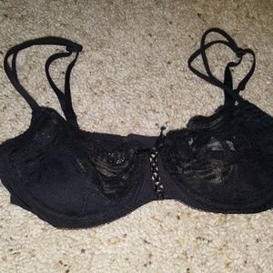 Victoria's secret. Unlined. 34c